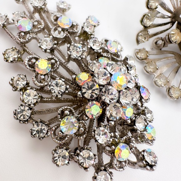 Vintage Atomic Starburst Brooch Pair Clr Rhinestone vs Aurora Borealis '50s '60s - Picture 4 of 12